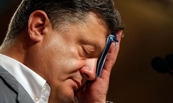 Порошенко удалил твит с отредактированной обложкой The Economist
